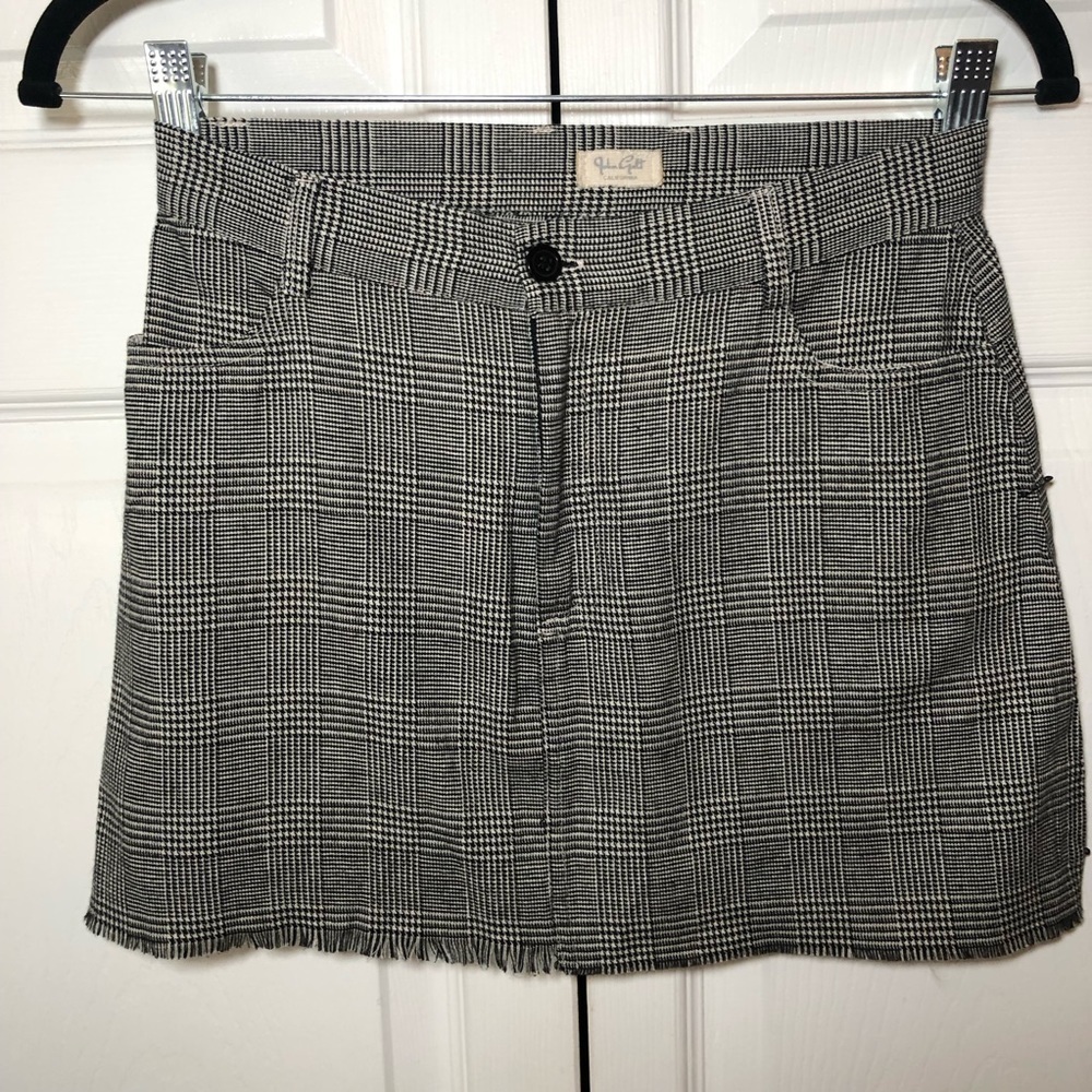 Brandy Melville John Galt Black and White Plaid Houndstooth Mini Skirt OS (0/2)